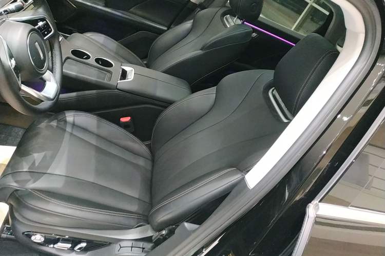 Used Wey Mocha New Energy 2024 Hi4 Four-Wheel Drive Long-Range Version
