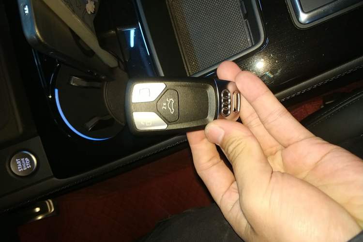 Used Audi A4L 2025 2 Million Units Enjoyment Version 40 TFSI Luxury Dynamic Edition
