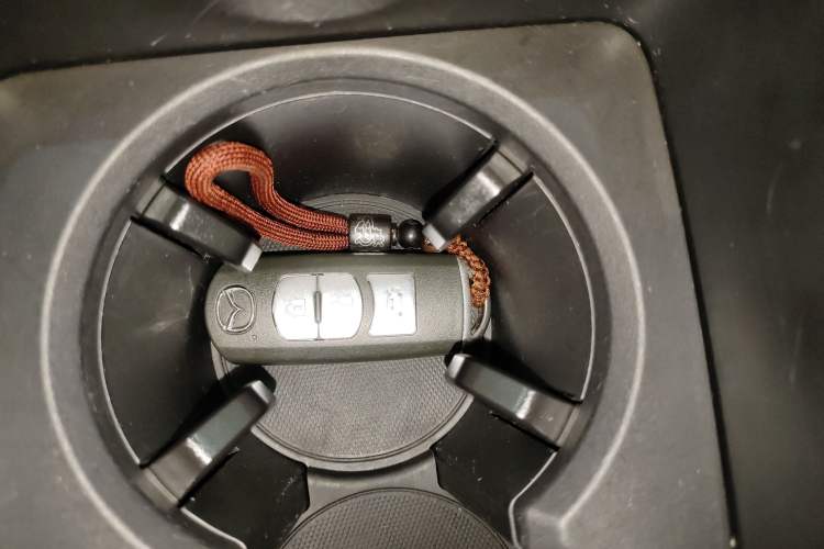 Used Mazda Mazda 3 Axela 2017 Sedan 1.5L Automatic Luxury Model Emission Standard China V
