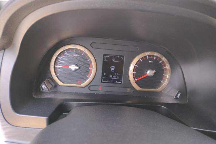 Used FORTHING Lingzhi 2023 M5L 1.6L Comfort 9-Seater
