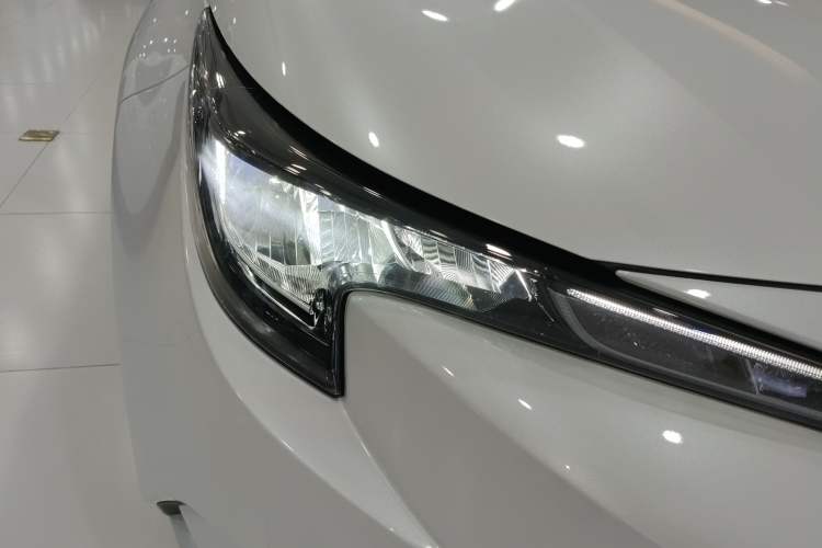 Used Toyota Levin 2021 185T CVT Luxury Edition
