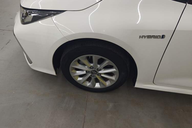 Used Toyota Corolla 2021 Dual-Motor 1.8L E-CVT Elite Edition
