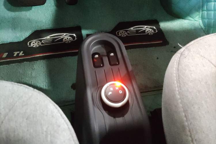 Used Wuling Hongguang MINIEV 2022 Macaron Premium Model – Lithium Iron Phosphate