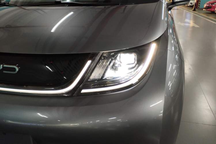 Used BYD Dolphin 2021 405 km Fashion Edition
