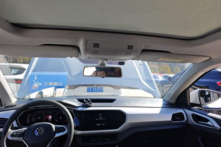 Used Volkswagen Tacqua 2021 200TSI DSG JoyConnect Edition
