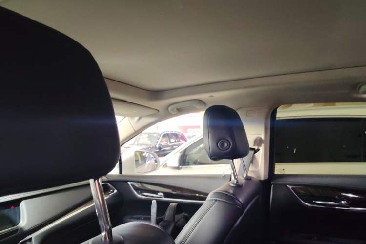 Used Cadillac XT5 2018 25T Luxury Model
