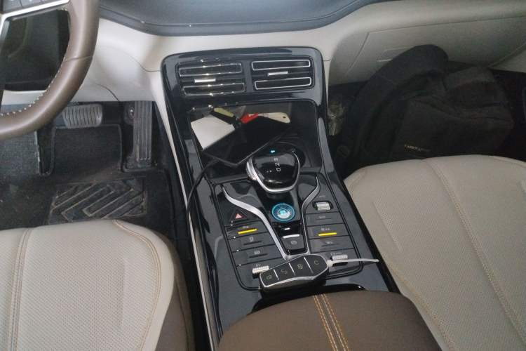 Used BYD Qin PLUS 2024 HONOR Edition DM-i 55KM Leading Model
