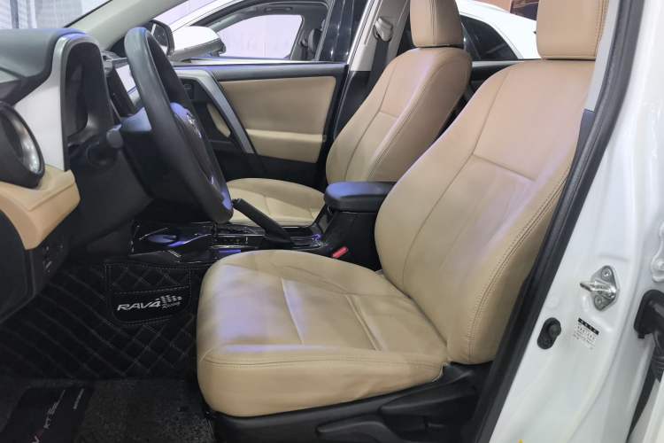 Used Toyota RAV4 2016 2.0L CVT Two-Wheel Drive Urban Edition China V Standard
