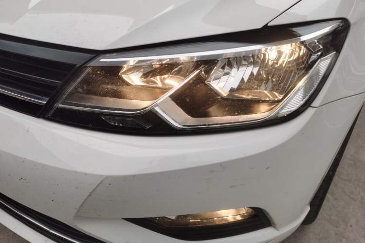 Used Volkswagen Lamando 2017 280TSI DSG Comfort Edition
