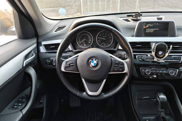 Used BMW X1 2016 sDrive18Li Premium Edition
