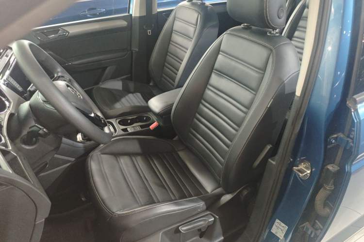 Used Volkswagen Touran 2021 Touran L 280TSI DSG Comfort Edition 7 Seats
