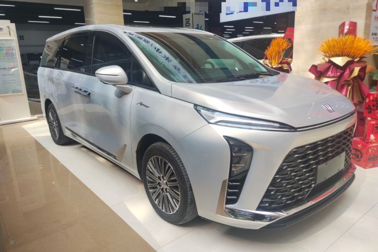 Used Buick GL8 New Energy 2024 Lu Zun Deluxe Edition 7-Seater
