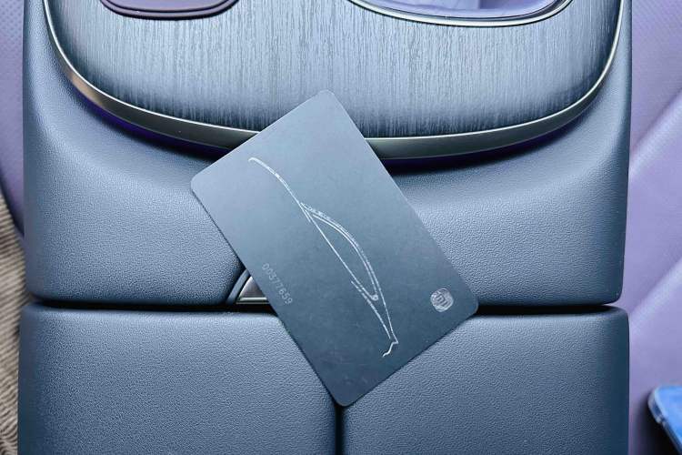 Used  SU7 2024 Rear-Drive Ultra-Long Range Advanced Pro-Level Intelligent Driving Version