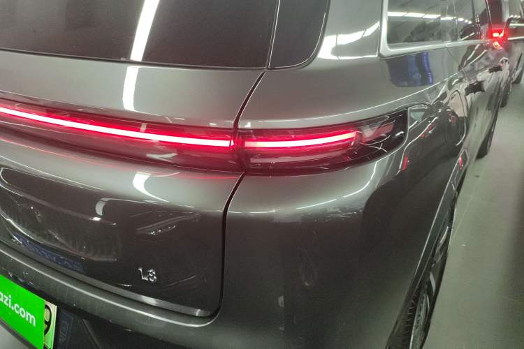 Used Li Auto L8 2024 PRO Model
