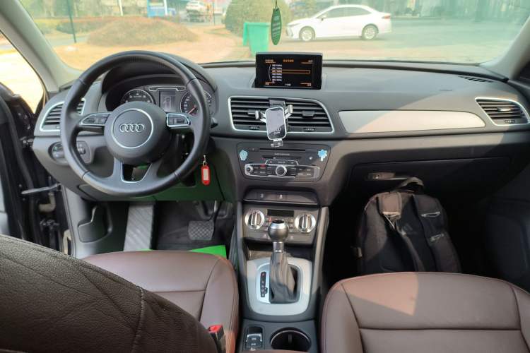 Used Audi Q3 2015 30 TFSI Ambition Edition