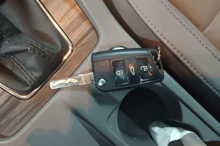 Used Skoda Octavia 2015 1.4TSI DSG Yijun Edition