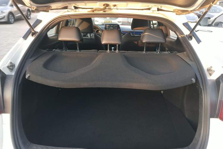 Used Toyota C-HR 2020 2.0L Leading Edition
