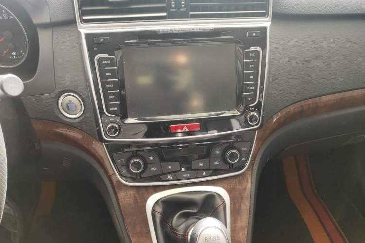 Used Haval H6 2015 Revised Version Sport Edition 1.5T Manual 4x4 Elite Trim
