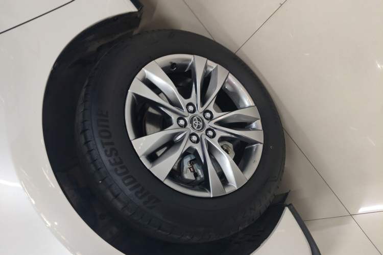 Used Toyota Sienna 2024 2.5L Hybrid Four-Wheel Drive Prestige Edition
