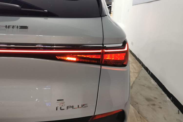 Used BYD Yuan PLUS 2024 Honor Edition 510KM Beyond Model
