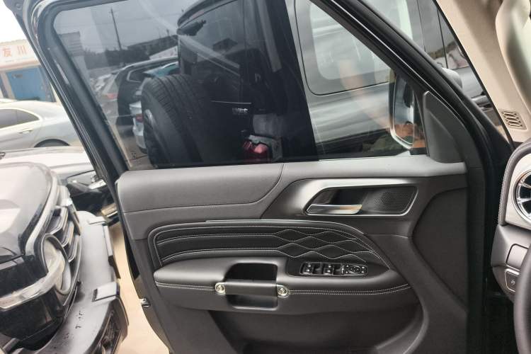 Used Tank 300 2023 Off-Road Edition 2.0T Challenger
