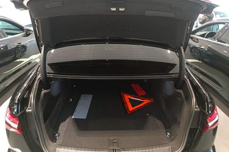 Used Audi A6L 2022 40 TFSI Luxury Dynamic Model
