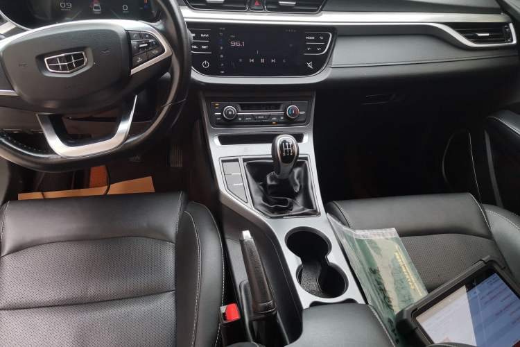 Used Geely Auto Emgrand 2019 Leading Edition 1.5L Manual Upgraded Connectivity Model China VI Standard
