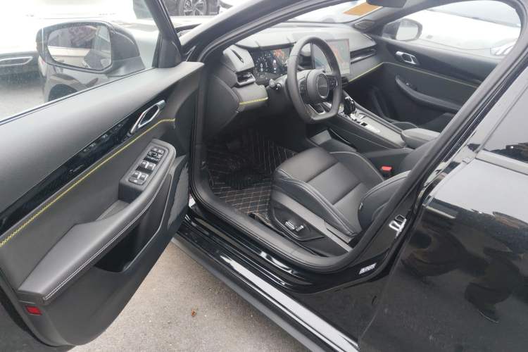 Used Lynk & Co 03 2023 1.5TD DCT JingPro