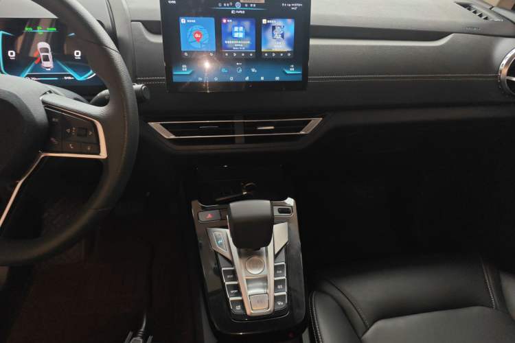 Used BYD Yuan New Energy 2019 EV535 Smart Connect Trendsetting Model
