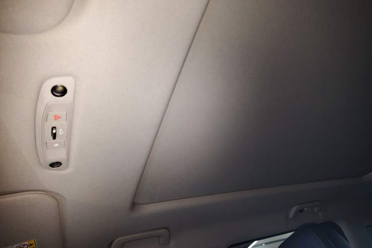 Used  03 2024 401km Range Two-Wheel Drive Standard Yuechao Version
