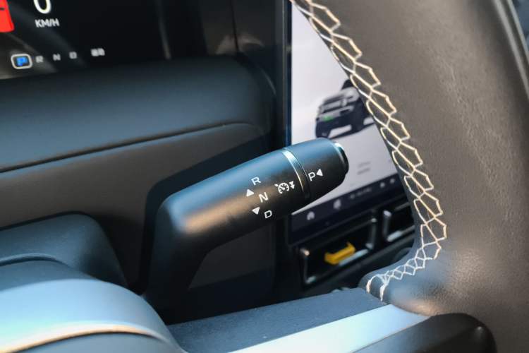 Used  V23 2025 401 Two-Wheel Drive Intelligent Driving Version