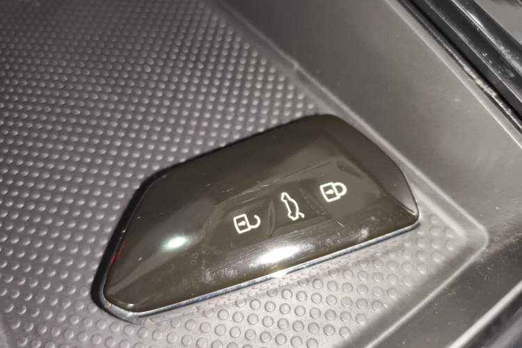 Used Volkswagen Talagon 2023 Facelift 380TSI All-Wheel-Drive Luxury Jiajing Pro 6-Seater
