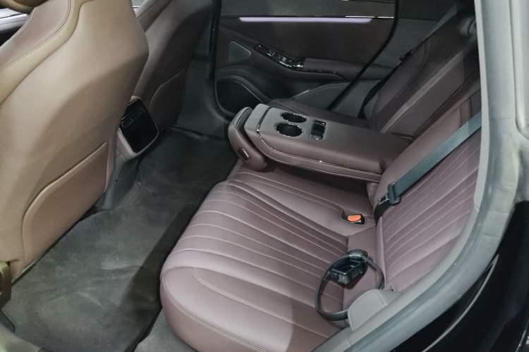 Used Denza Z9GT 2024 1100 Four-Wheel Drive Max Edition
