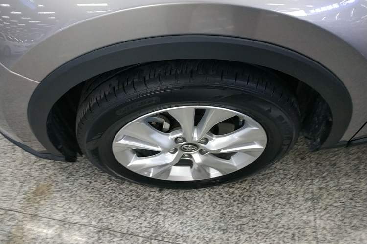 Used Toyota IZOA 2021 2.0L Enjoy Edition
