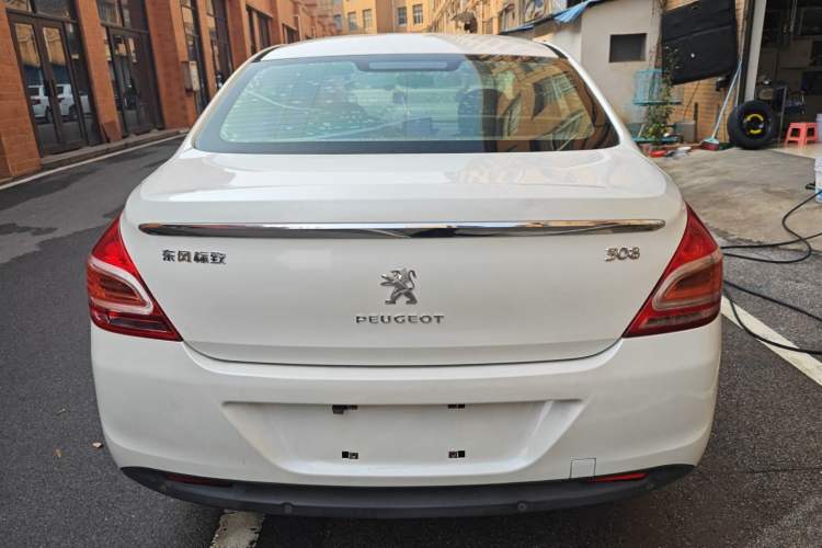 Used Peugeot 308 2014 Enjoy Edition Classic 1.6L Automatic Premium Model
