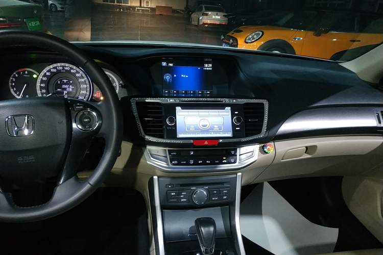 Used Honda Accord 2015 2.0L EX Luxury Edition
