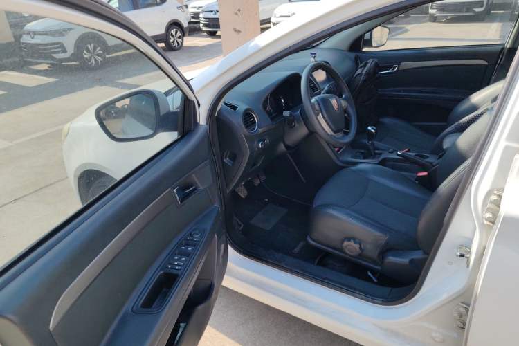 Used Roewe 350 2014 1.5L Manual Swift Edition