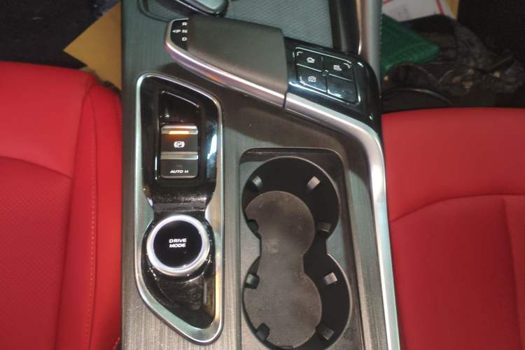 Used Changan UNI-T 2020 1.5T Prestige Version
