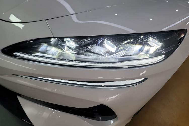 Used Denza Z9GT 2024 1100 Four-Wheel Drive Max Edition
