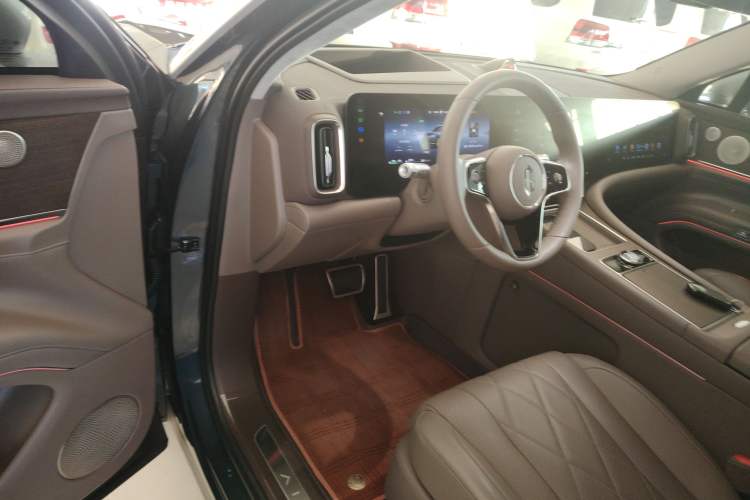 Used Hima AITO M9 2024 Range-Extended Max Edition 42 kWh 6-Seater Version
