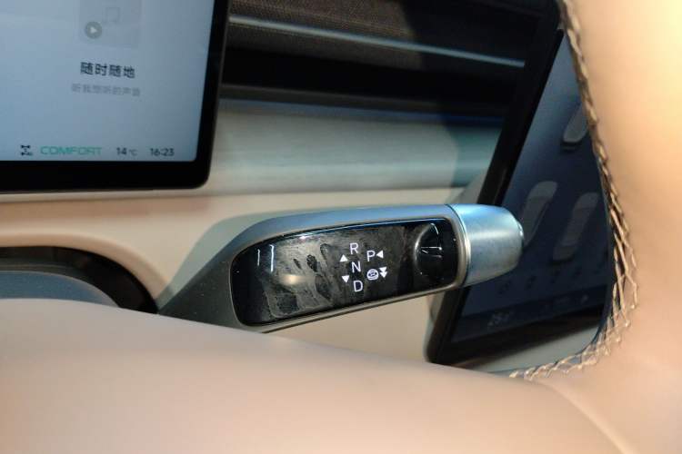 Used XPeng X9 2025 740 Ultra-Long Range Max