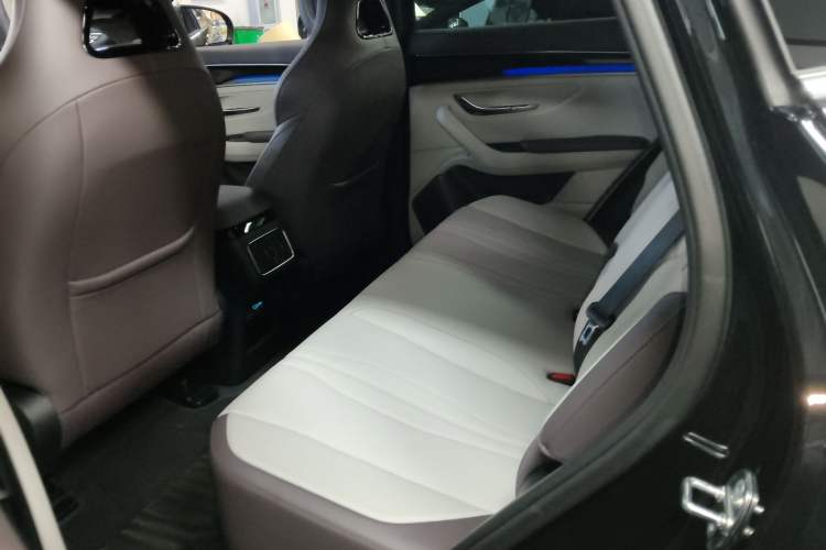 Used BYD Song PLUS New Energy 2025 DM-i Intelligent Driving 160KM Flagship Model
