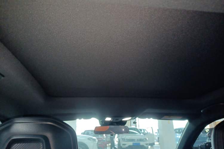 Used Changan UNI-V 2022 1.5T Prestige Version
