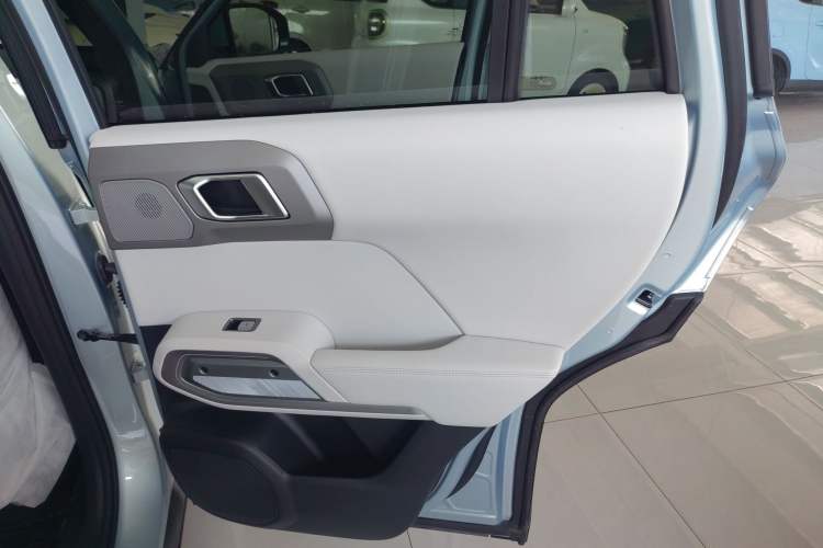 Used  Titanium 3 2025 501 km Range Rear-Wheel Drive Intelligent Driving Max Edition
