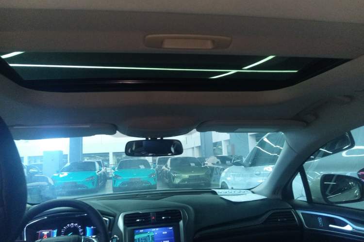 Used Ford Mondeo New Energy 2018 2.0 PHEV Smart-Controlled Fashion Edition China VI Standard