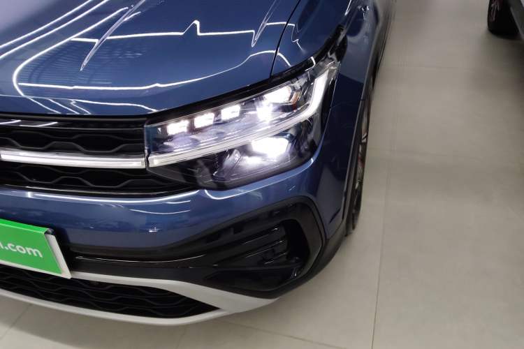 Used Volkswagen Tharu 2023 330TSI Four-Wheel Drive Moon Luxury Edition
