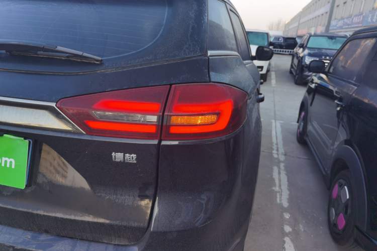 Used Geely Auto Emgrand X7 Sport 2018 1.8TD Automatic Two-Wheel Drive Smart Connect 4G Internet Edition