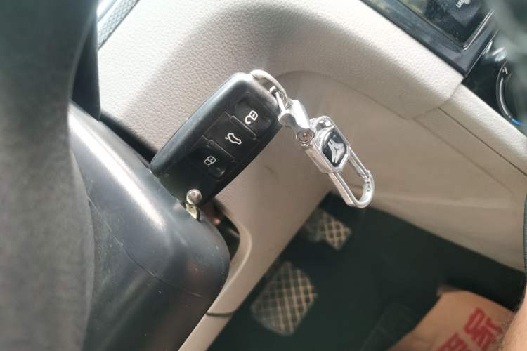 Used Volkswagen Bora 2015 Value Edition 1.6L Automatic Fashion Version