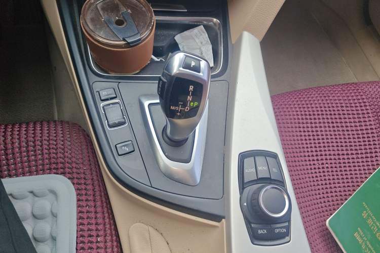 TDK.VehicleDetails.img