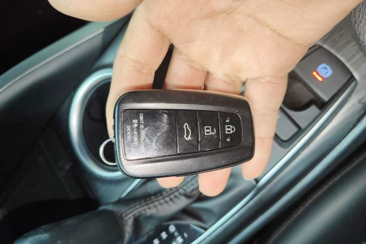 Used Toyota Camry 2021 2.0G Luxury Edition